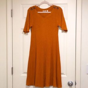 Women’s mustered/gold colored dress